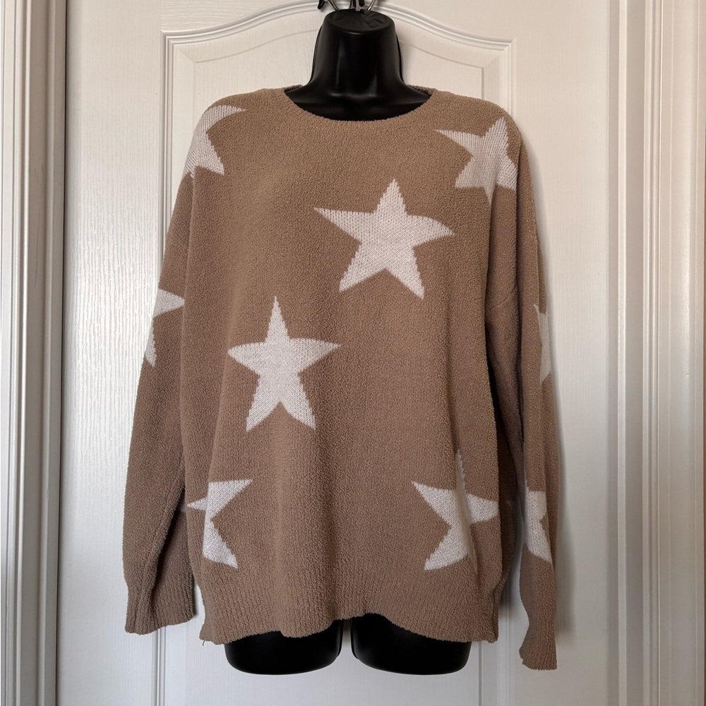 ANDREE BY UNIT Tan Sweater with White Stars